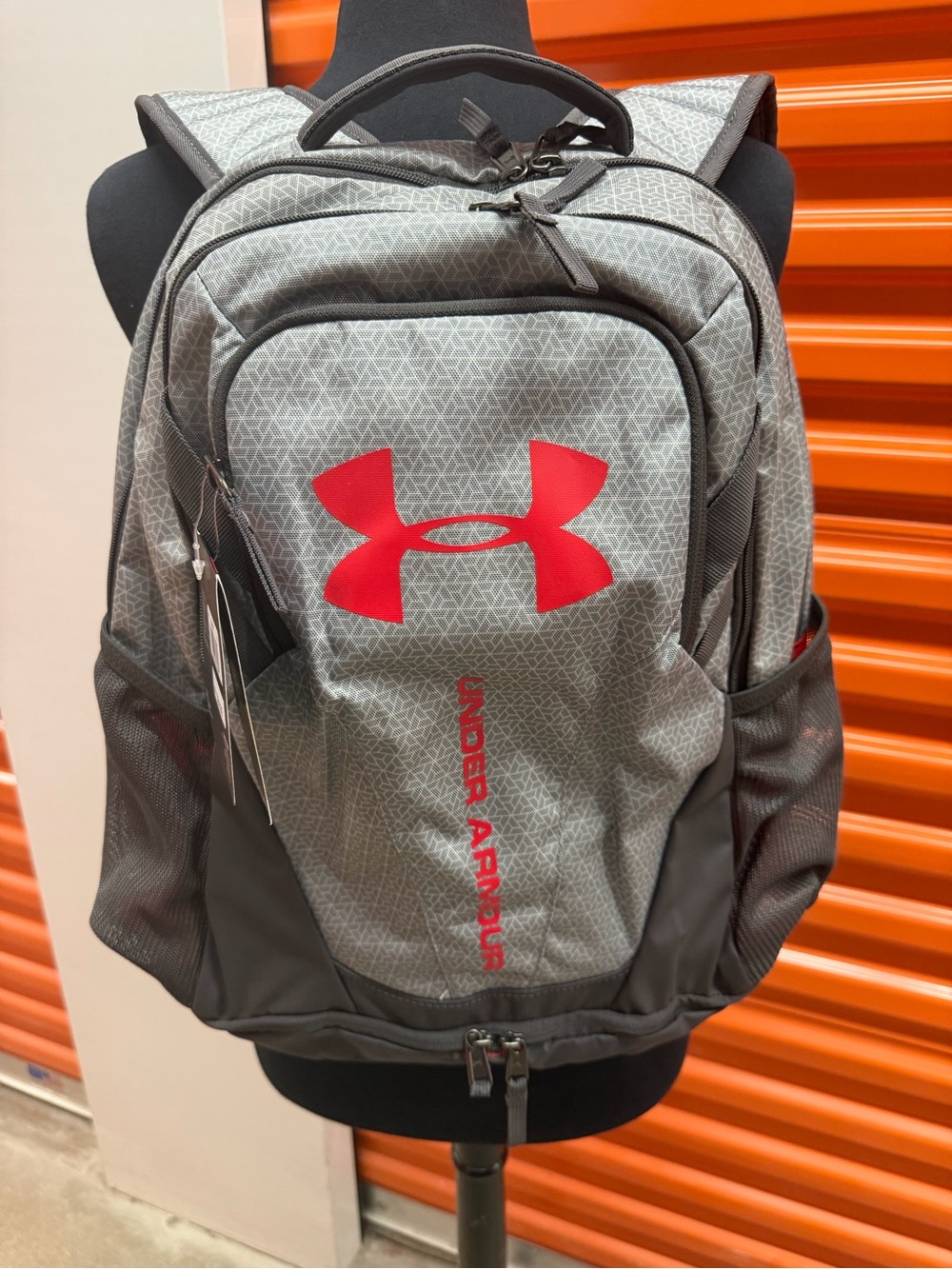 NWT Under Armour Hustle 3.0 Gray & Red Men's Backpack